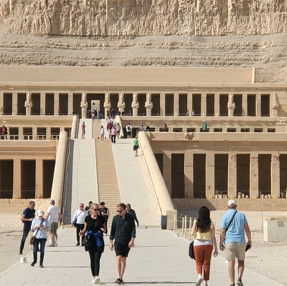 Meet your Posher, Mike - Picture 15 of 16